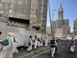 Jemaah Haji Diimbau Kendalikan Komorbid dan Hindari Lelah Berlebih di Makkah