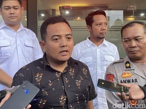Polisi Jemput Paksa Pendiri Ponpes Tersangka Pemerkosa Puluhan Santriwati