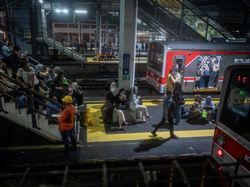 Cobaan Anker Green Line Bertubi-tubi di Jam Pulang Kantor Senin Malam