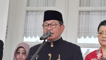Pramono Teken Ingub Pemilahan Sampah: Percontohan Sudah Dimulai di Rorotan