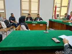 Anggota Bawaslu Gunungsitoli Dituntut 2 Tahun Bui Kasus Pungli Rp 5 Juta