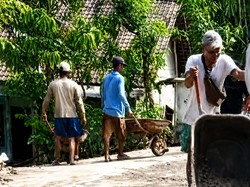 Penampakan Jalan RT yang Dibangun Pasangan Selingkuh di Gunungkidul