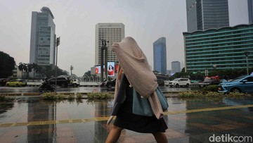 Waspada! Awal Mei Jakarta Dihantam Cuaca Ekstrem