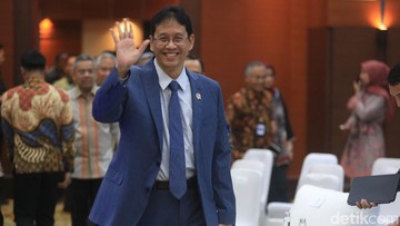 Berita dari Detik Finance: Mau Naik Haji, Purbaya Doakan Ekonomi RI: 3 Tahun Lagi Kita Kaya Bareng-bareng