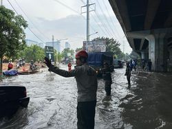 Banjir Jakarta Mulai Surut, Tersisa 18 RT di Jakbar yang Masih Terendam