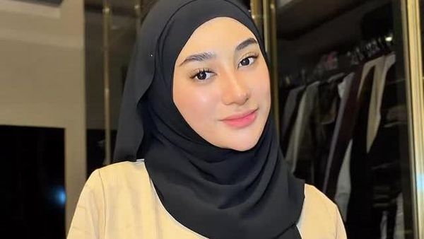 Clara Shinta Pisah Rumah dengan Suami