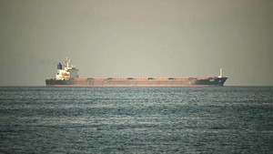 Iran Perluas Blokade Selat Hormuz hingga ke Perairan UEA