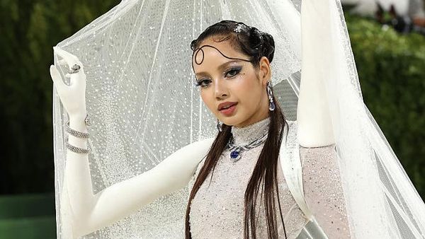 12 Perhiasan Termewah di Met Gala 2026, Lisa Pakai Kalung Rp 100 Miliar