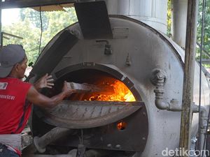 Mengintip Produksi Tahu Legendaris di Surabaya yang Bertahan 74 Tahun