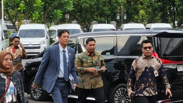 Berita dari Detik Finance: Prabowo Panggil Bos BI-Purbaya ke Istana saat Dolar AS Tembus Rp 17.400