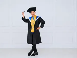 Cerita Pato, Wisudawan Fisika Undip yang Lulus pada Usia 18 Tahun