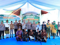 Polda Riau Kukuhkan Desa Banglas Jadi Kampung Tangguh Anti Narkoba
