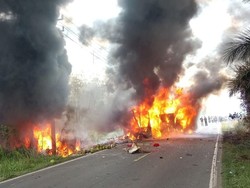 Bus ALS Terbakar di Sumsel, 6 Orang Diduga Tewas