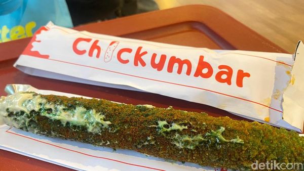 Cobain Stik Ayam Viral Rp 30 Ribuan di Taman Bendera Pusaka Barito