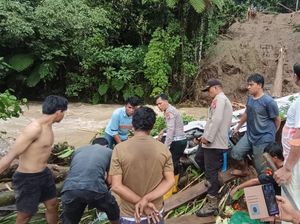 Longsor di Taput, 3 Tewas-Jalan Lintas Sumatera Putus