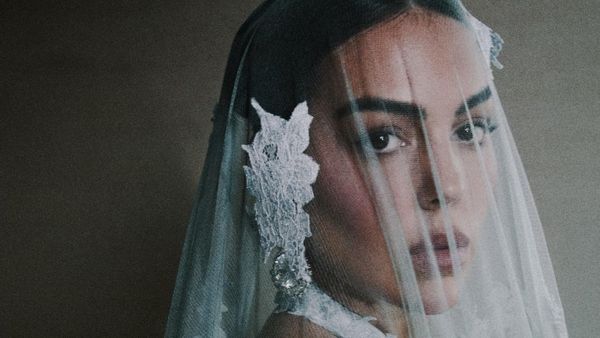 Georgina Rodriguez Jadi Pengantin di Met Gala, Terinspirasi Bunda Maria