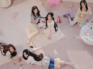 Eksklusif! Cerita ILLIT soal Tracklist Album MAMIHLAPINATAPAI