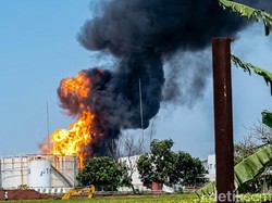 Kebakaran di Area Pertamina Losarang Indramayu Padam