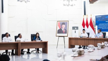 Gus Ipul Pastikan Proses Pengadaan Sepatu Sekolah Rakyat Transparan