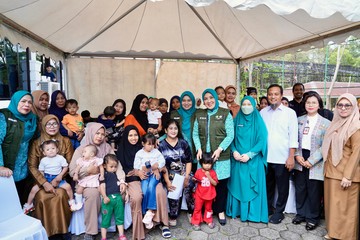 Ketum TP PKK Ajak Warga Sulsel Tingkatkan Cakupan Imunisasi Anak