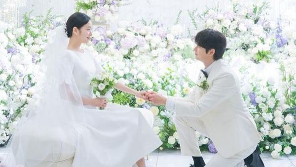 Foto: Kim Go Eun Pamit dari Yumis Cells, End Game Dinikahi Brondong Tampan