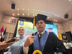 Stafsusnya Dikukuhkan Jadi Guru Besar UI, Pramono Minta Bantu Persoalan Jakarta