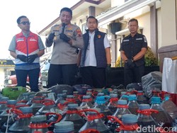 2 Tempat Penimbunan BBM Subsidi di Klaten Digerebek, 3 Orang Ditahan