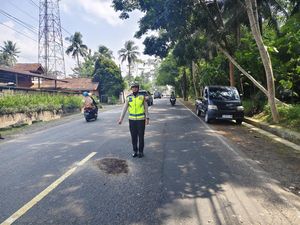 Pemotor Pasutri Lansia Tewas Tertabrak Nissan Livina di Banyumas