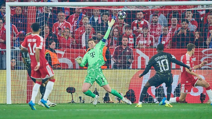 MUNICH, GERMANY - MAY 6:  Ousmane Dembele of Paris scores for 0-1 agains Manuel Neuer, goalkeeper of FC Bayern München during the UEFA Champions League 2025/26 Semi Final Second Leg match between FC Bayern München and Paris Saint-Germain at Footbal