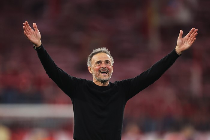 MUNICH, GERMANY - MAY 06: Luis Enrique, Head Coach of Paris Saint-Germain, celebrates following his sides progression to the UEFA Champions League Final after the UEFA Champions League 2025/26 Semi Final Second Leg match between FC Bayern München a