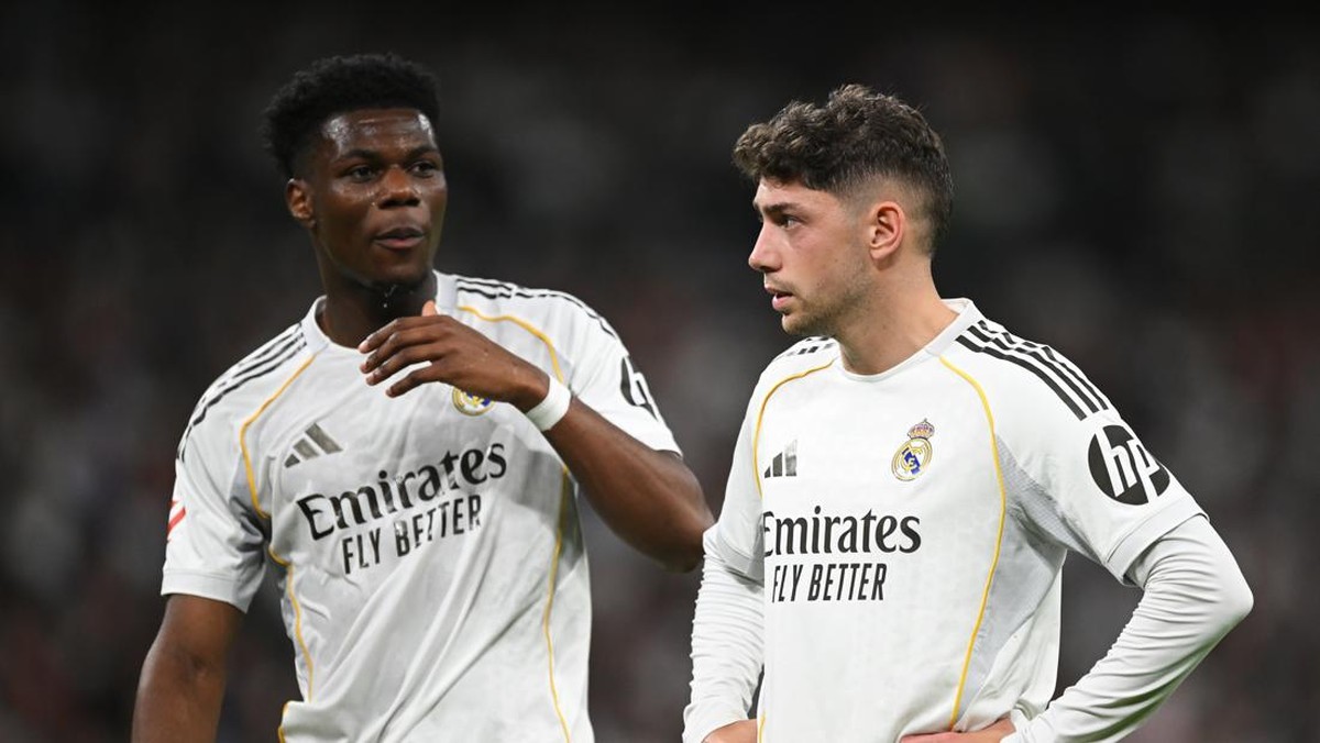 Aurelien Tchouameni dan Federico Valverde dikabarkan ribut. (Foto: Denis Doyle/Getty Images)