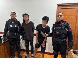 Brimob Polda Metro Tangkap Jambret Saat Patroli Rutin di Rawalumbu Bekasi