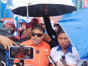 Pengusaha Plastik Klaim Tak Ada PHK, Buruh: Tunggu 3 Bulan Lagi