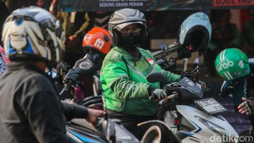 Potongan Aplikator 8% buat Ojol Tunggu Perpres dari Istana