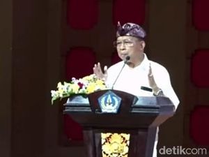 Koster Kumpulkan Semua Bupati Pekan Depan, Minta Setop Praktik Open Dumping