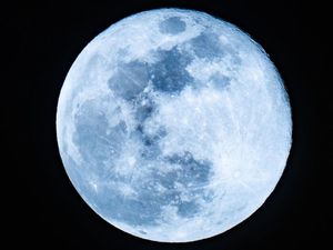 6 Fenomena Langit pada Mei 2026, Bulan Biru-Jupiter Bersinar Terang