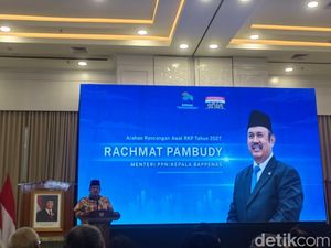 Prabowo Targetkan Ekonomi 7,5%, Mobil Nasional-Kompor Listrik Jadi Prioritas