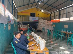 Bantuan Pangan Disalurkan, Bulog Indramayu Pastikan Tepat Sasaran