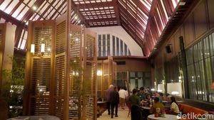 Jejak Soekarno di Kota Lama Surabaya Kini Hadir Lewat Restoran Heritage 10 Regentstraat