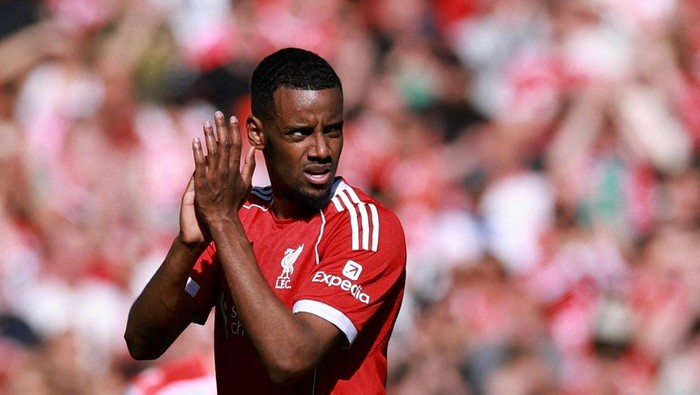 Alexander Isak berpeluang main lawan Chelsea akhir pekan ini. 