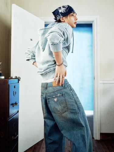 GUESS x Hyunjin Stray Kids
