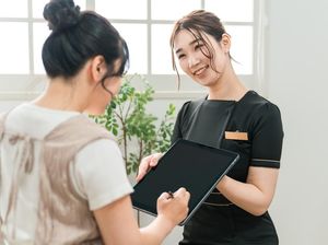 Tren Digitalisasi UMKM Salon RI, dari Buku Catatan ke Platform Terintegrasi