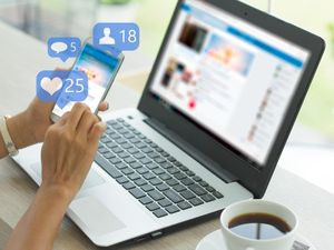 Bertumpu Pada Informasi, Modus Sosial dan Ekonomi Masyarakat Jejaring
