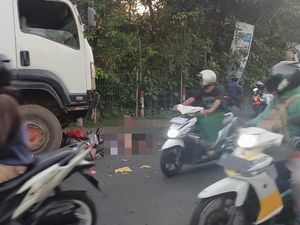 Pasutri di Kota Pasuruan Tewas Usai Motornya Adu Banteng dengan Truk