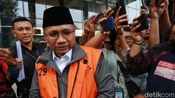 Eks Menag Yaqut Sakit Pencernaan, Penahanan Dibantarkan ke RS Polri