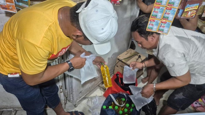 Polisi Gerebek Warung Miras Berkedok Angkringan di Pantai Parangkusumo