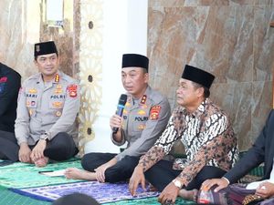 Kapolda Sumsel Gelar Jumat Curhat di Masjid Ar-Rahman, Serap Aspirasi Warga