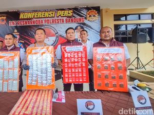 Polisi Bongkar Modus Gendong Peredaran Obat Haram di Bandung