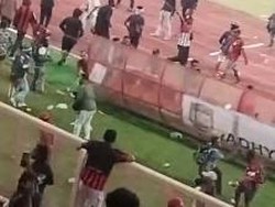 Polisi Bubarkan Suporter Persipura yang Ricuh, Situasi Stadion Kondusif
