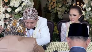 Aksa Resmi Nikahi Yosika Ayumi, Soimah Menangis Haru